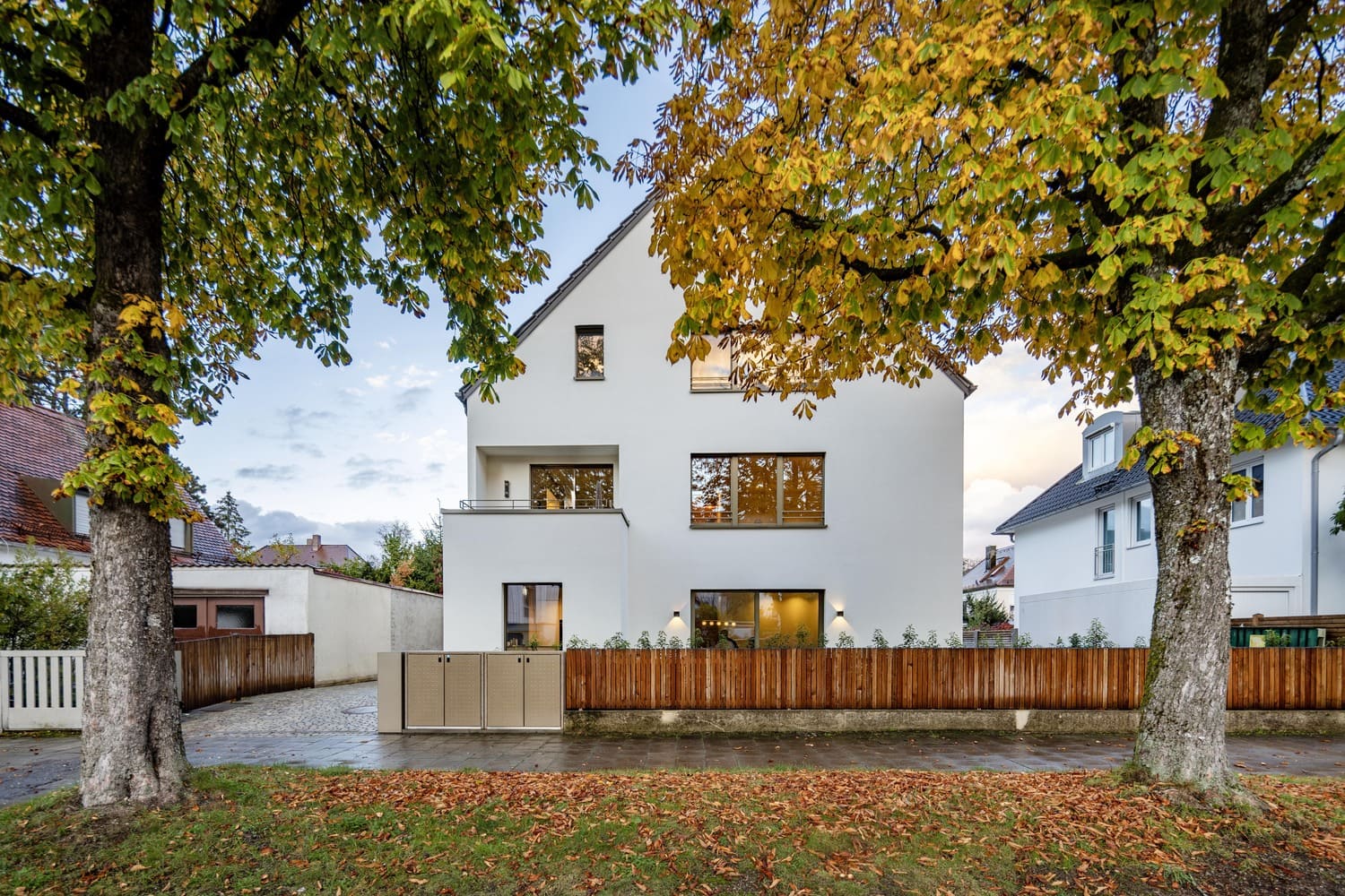 Straßenansicht Zweifamilienhaus