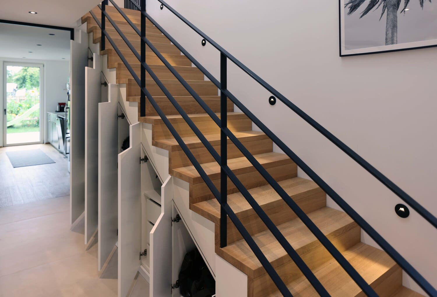 Einbauschrank unter Treppe