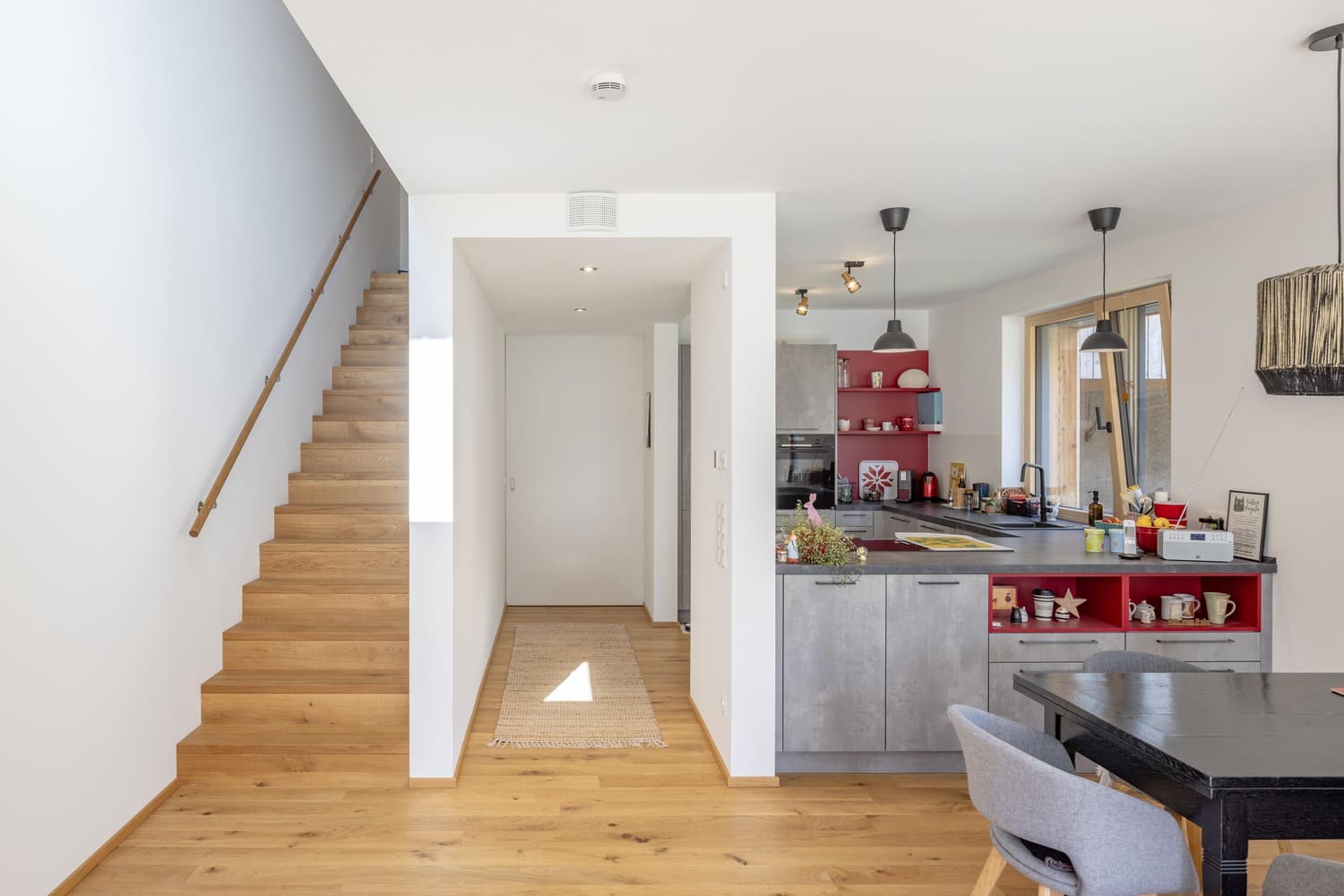 Treppe und Wohnbereich